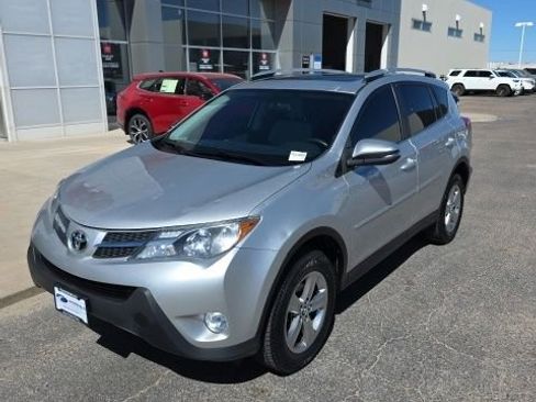 Used 2015 Toyota RAV4 XLE image 1