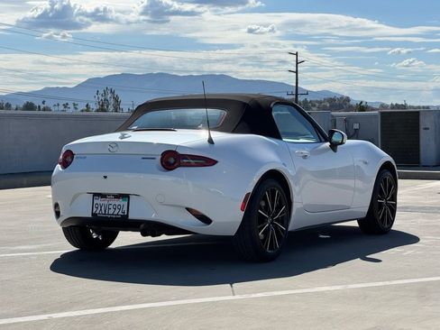 Used 2025 MAZDA MX-5 Miata Grand Touring RWD image 33