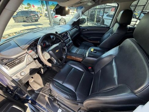 Used 2020 Chevrolet Suburban Premier RWD image 11