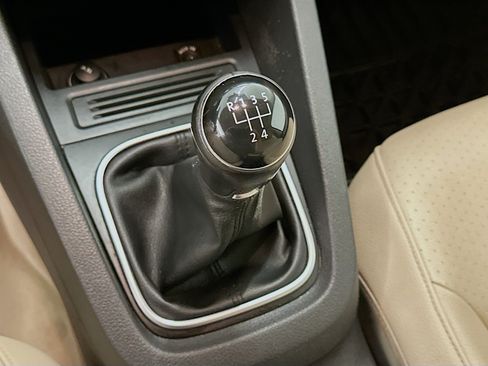 Used 2014 Volkswagen Jetta SE FWD image 23