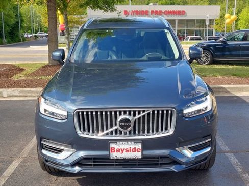 Used 2021 Volvo XC90 T8 Inscription Expression w/ Advanced Package AWD/4WD image 3