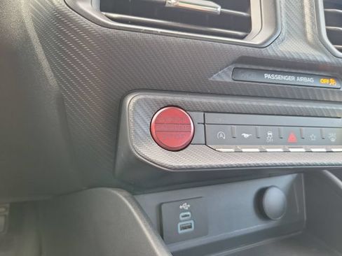 Used 2025 Ford Mustang Coupe RWD image 21