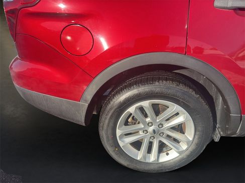 Used 2015 Ford Explorer FWD image 8