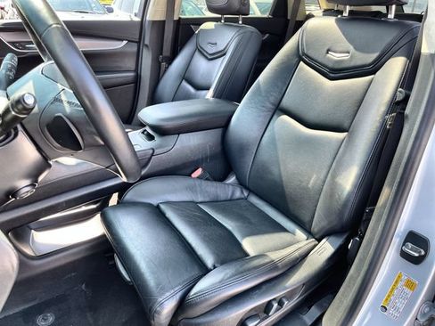 Used 2017 Cadillac XT5 Luxury w/ Driver Awareness Package AWD/4WD image 14