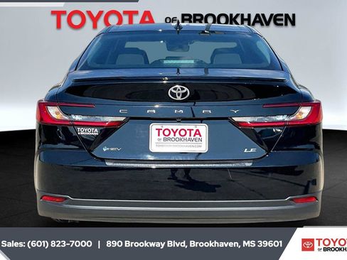 Used 2026 Toyota Camry LE FWD image 4