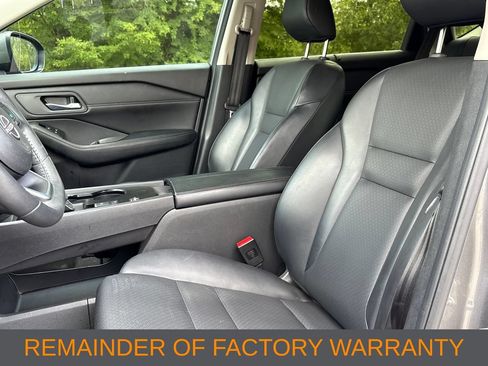 Used 2024 Nissan Rogue SV w/ SV Premium Package FWD image 4