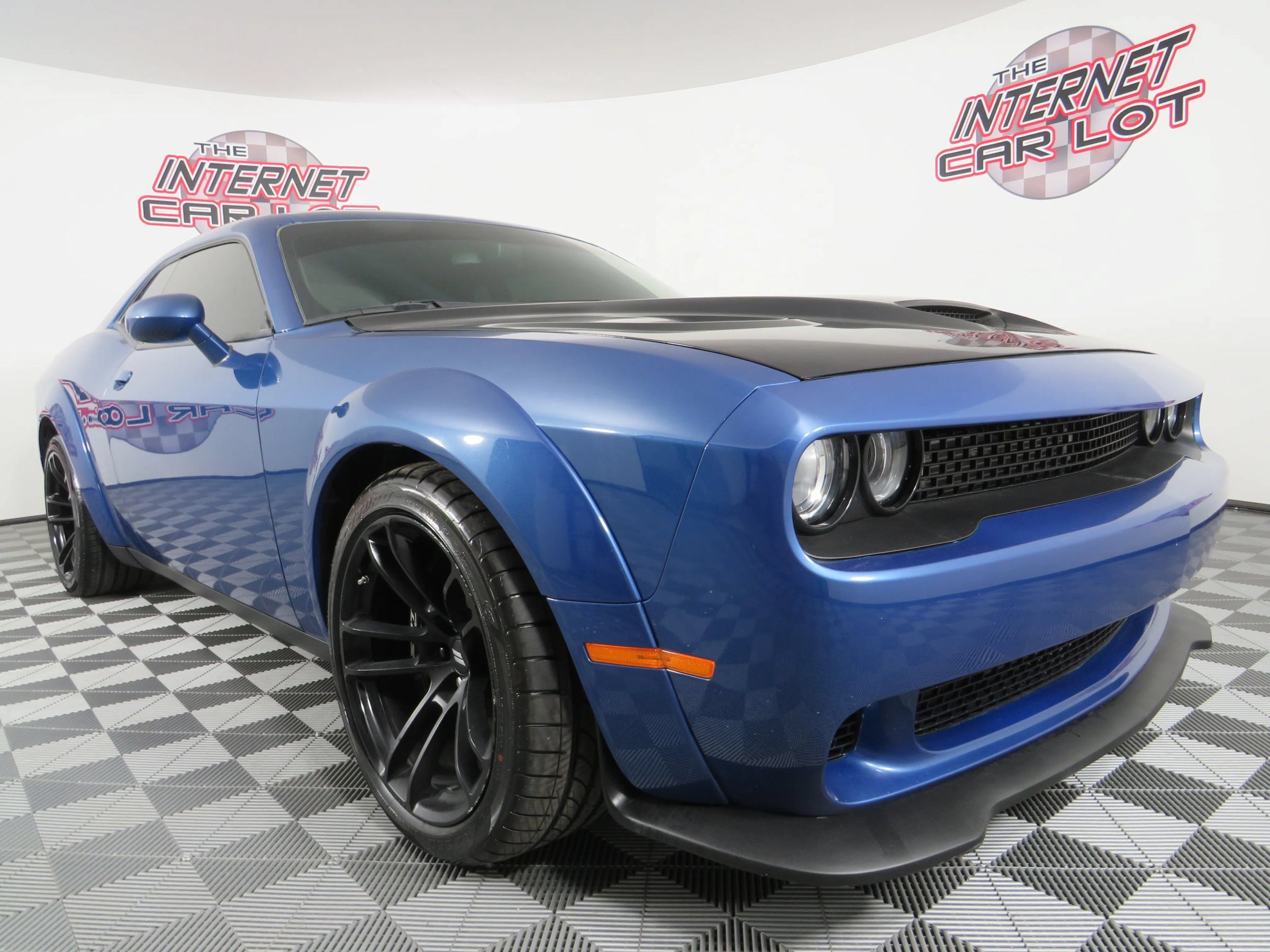 Used 2021 Dodge Challenger R/T Scat Pack RWD image 9