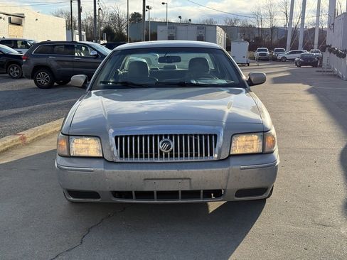 Used 2010 Mercury Grand Marquis LS image 23