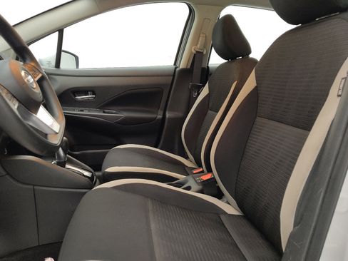 Used 2021 Nissan Versa SV image 17