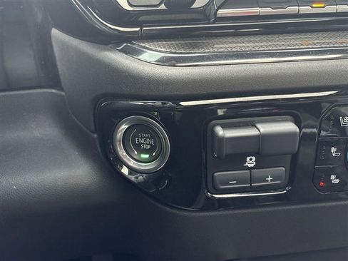 Certified 2023 Chevrolet Silverado 1500 ZR2 w/ Technology Package image 17