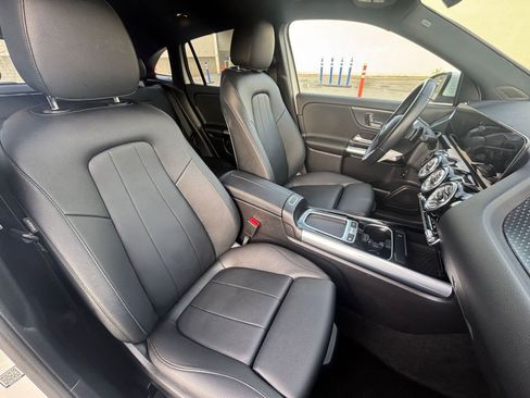 Used 2025 Mercedes-Benz GLA 250 4MATIC image 36