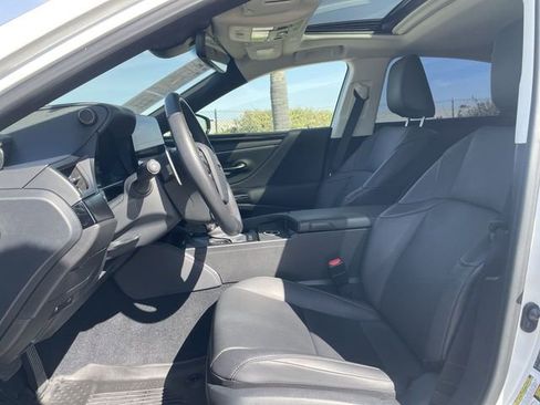 Used 2024 Lexus ES 350 350 w/ Accessory Package (Z1) image 18