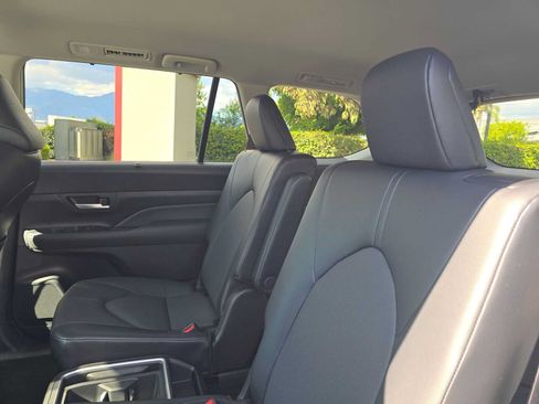 Used 2026 Toyota Grand Highlander FWD image 19