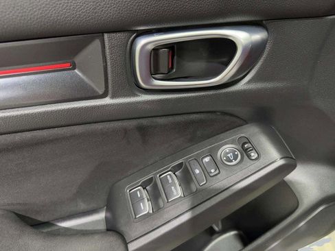 Used 2025 Honda Civic Type R image 18