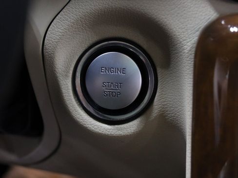 Used 2014 Mercedes-Benz SLK 250 image 61