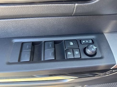 Used 2023 Toyota Tundra Limited w/ Power Package AWD/4WD image 18