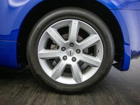 Used 2005 Nissan 350Z Coupe w/ (N93) Cargo Convenience Pkg image 39