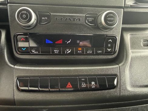Used 2023 RAM ProMaster 2500 FWD image 38