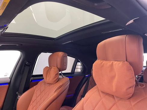 Used 2023 Mercedes-Benz S 580 4MATIC Sedan image 5