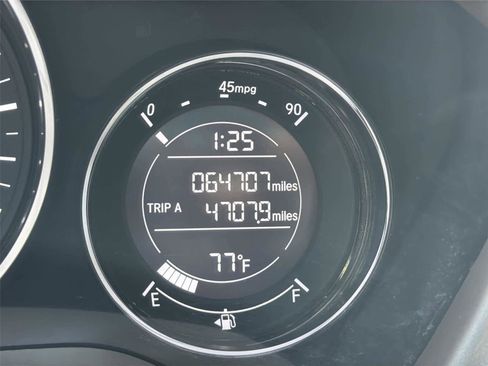 Used 2017 Honda HR-V EX image 19