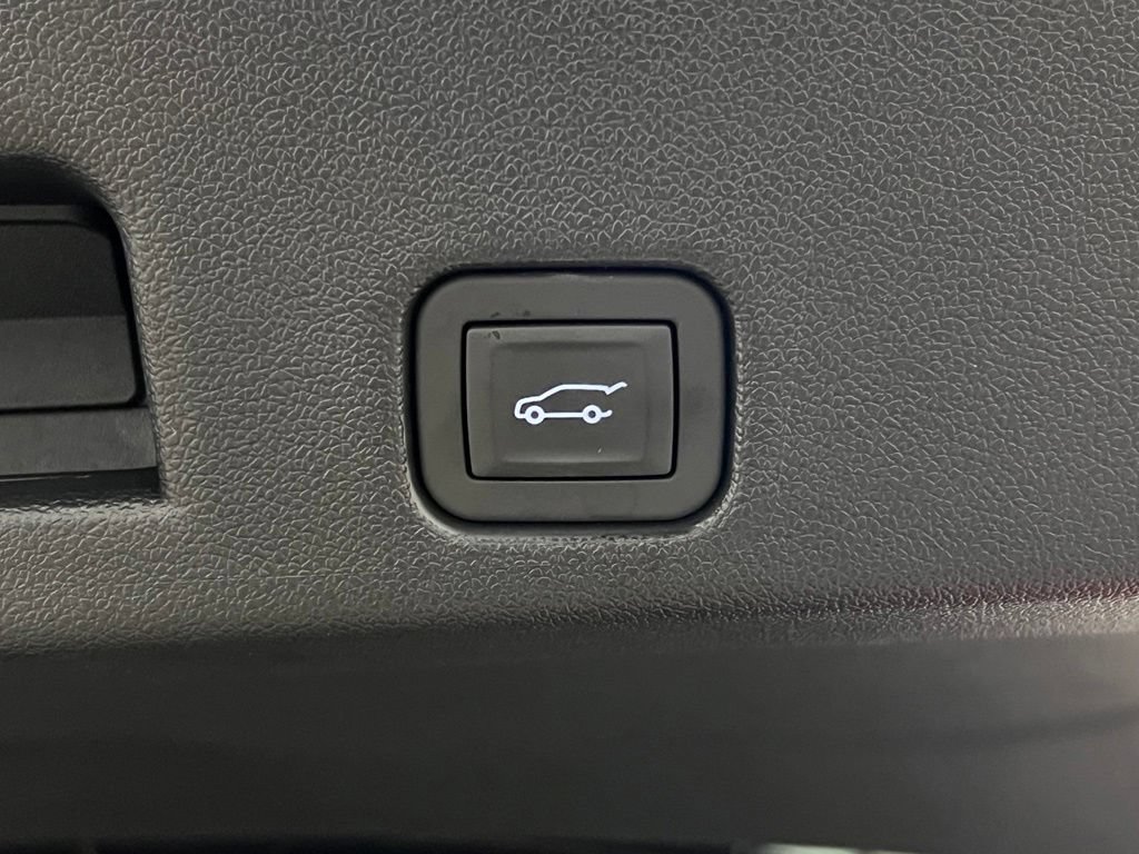 Certified 2026 GMC Acadia Elevation w/ Elevation Premium Package AWD/4WD image 47