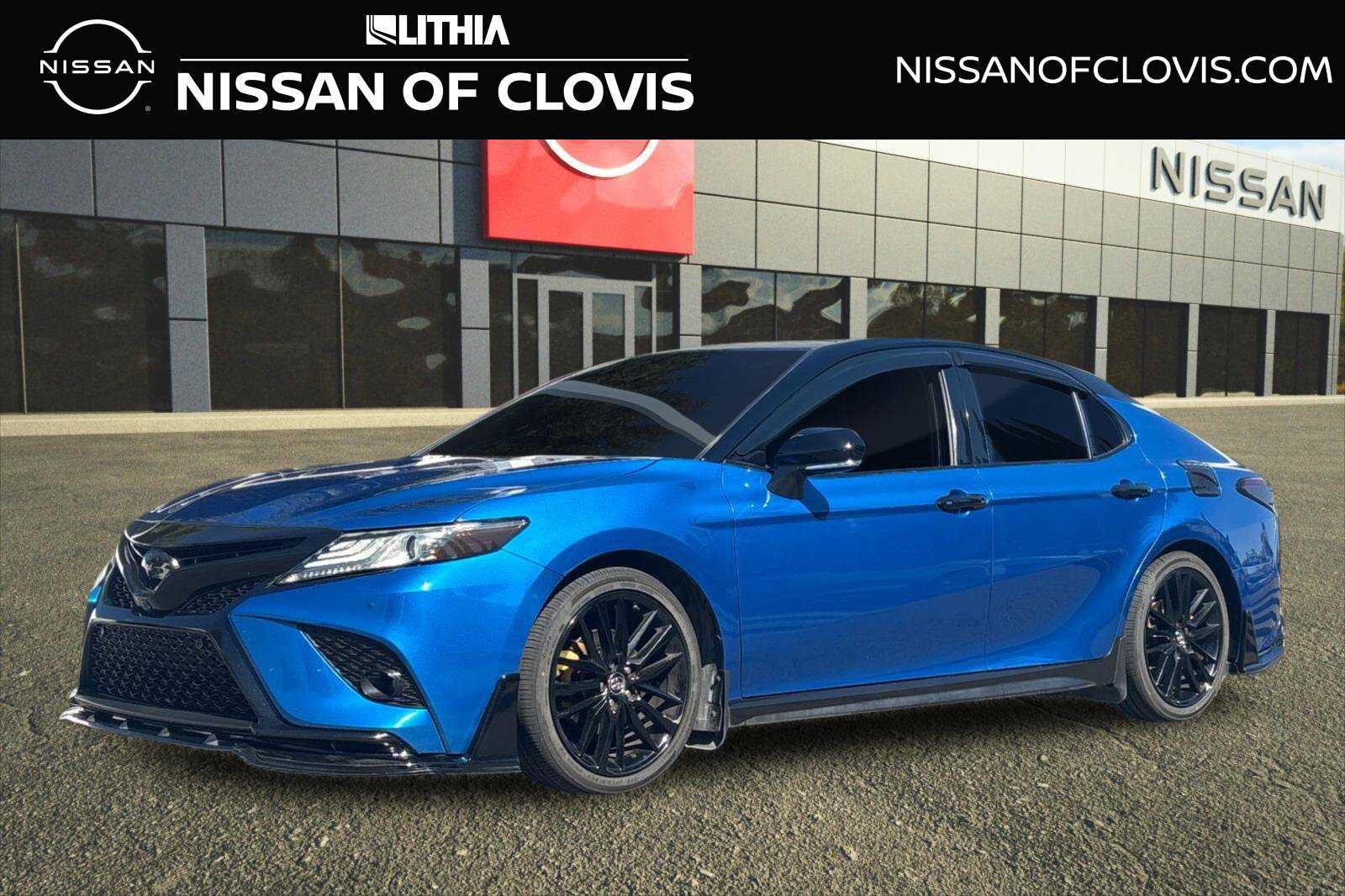Used 2019 Toyota Camry XSE FWD image 1