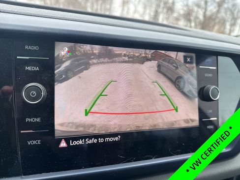 Used 2023 Volkswagen Taos SE w/ Panoramic Sunroof Package image 20