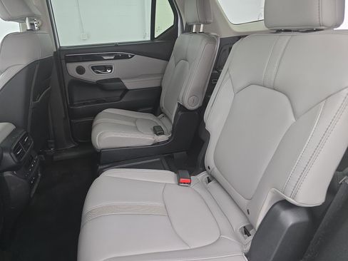 Used 2024 Honda Pilot EX-L image 15