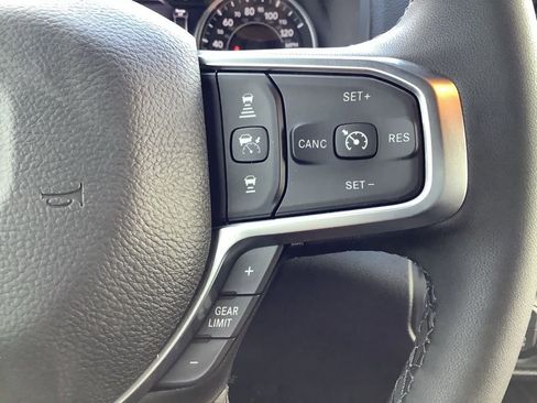 New 2026 RAM 2500 Big Horn AWD/4WD image 17