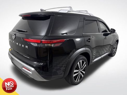 Used 2023 Nissan Pathfinder Platinum w/ Cargo Package image 3