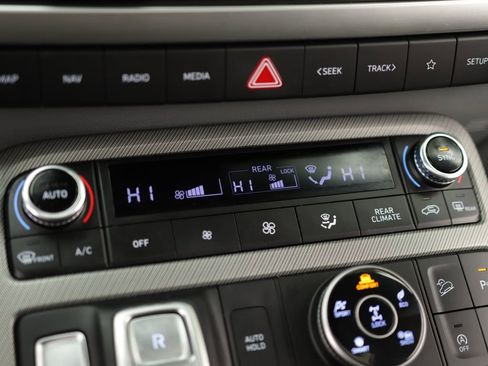 Used 2024 Hyundai Palisade SEL AWD/4WD image 19