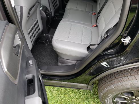 New 2025 Ford Bronco Sport Badlands w/ Badlands Tech Package AWD/4WD image 8