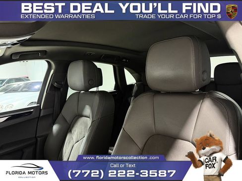 Used 2017 Porsche Macan w/ Driver Memory Package AWD/4WD image 11