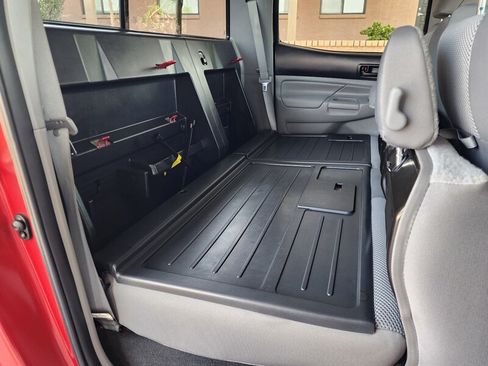Used 2015 Toyota Tacoma PreRunner w/ TRD Sport Package RWD image 75