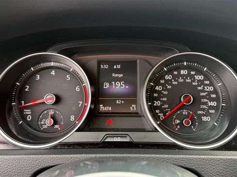 Used 2016 Volkswagen GTI S FWD image 21