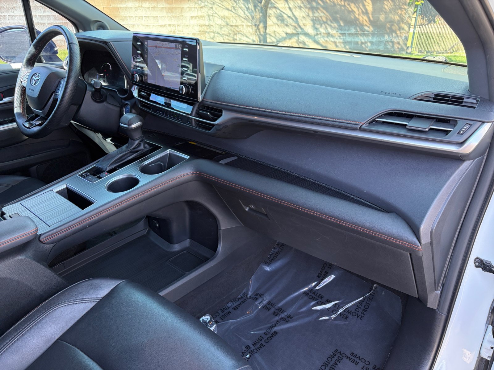 Certified 2022 Toyota Sienna XSE w/ XSE Plus Package AWD/4WD image 28