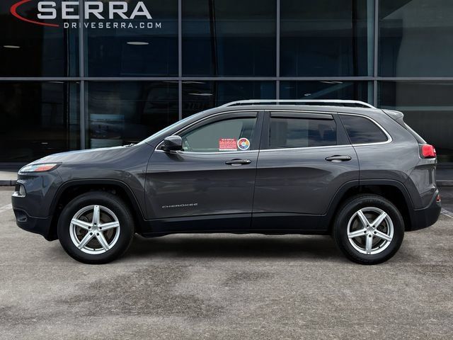 Used 2014 Jeep Cherokee Latitude AWD/4WD image 2