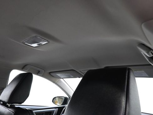Used 2014 Toyota Corolla S image 13