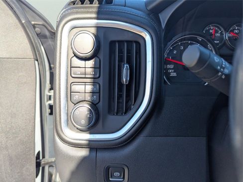 Used 2021 Chevrolet Silverado 1500 RST image 27