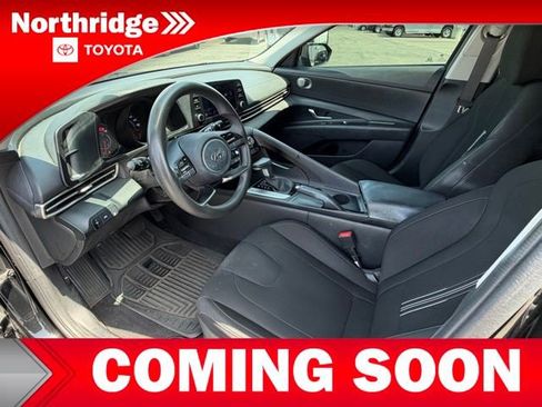 Used 2022 Hyundai Elantra SEL w/ Cargo Package FWD image 5