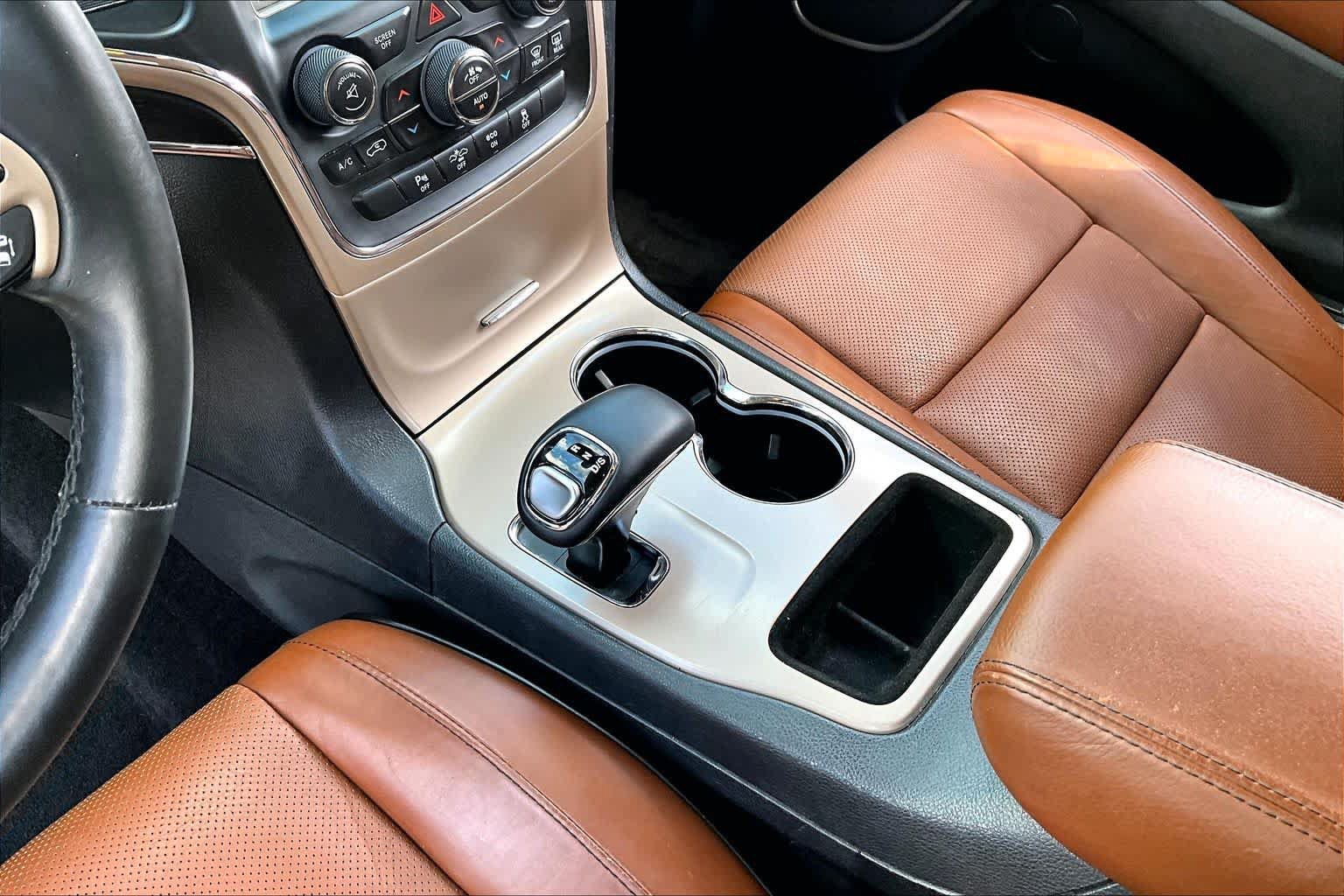 Used 2015 Jeep Grand Cherokee Summit w/ Platinum Series Group RWD image 17