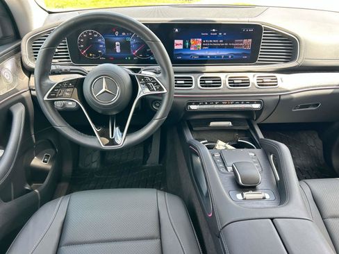 Used 2026 Mercedes-Benz GLS 450 4MATIC image 14