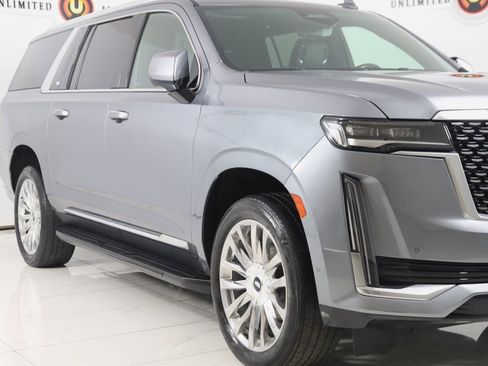 Used 2022 Cadillac Escalade ESV Premium Luxury image 49