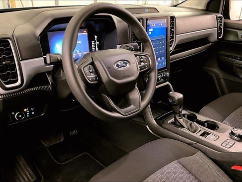 Used 2025 Ford Ranger XL w/ Trailer Tow Package image 12