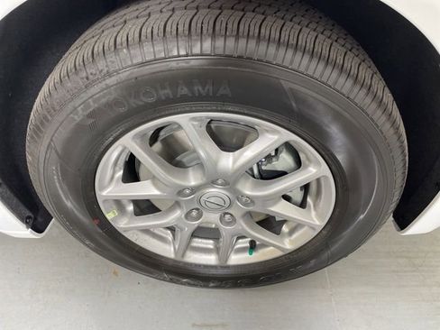 New 2026 Chrysler Voyager LX image 11