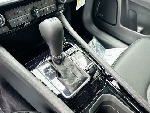 New 2026 Jeep Compass Limited w/ Sun, Sound & Navigation Group AWD/4WD image 18