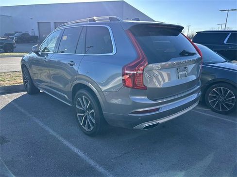 Used 2017 Volvo XC90 T5 Momentum w/ Vision Package image 6