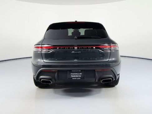 Certified 2025 Porsche Macan image 9