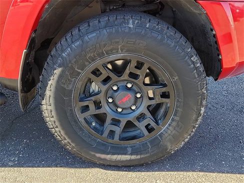 Used 2021 Toyota 4Runner SR5 Premium w/ Moonroof Package image 7