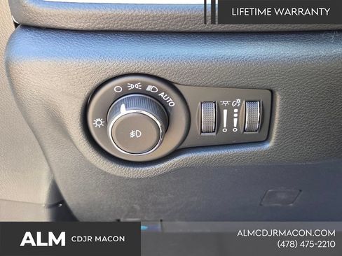 New 2026 Chrysler Pacifica Limited w/ S Appearance Package FWD image 27